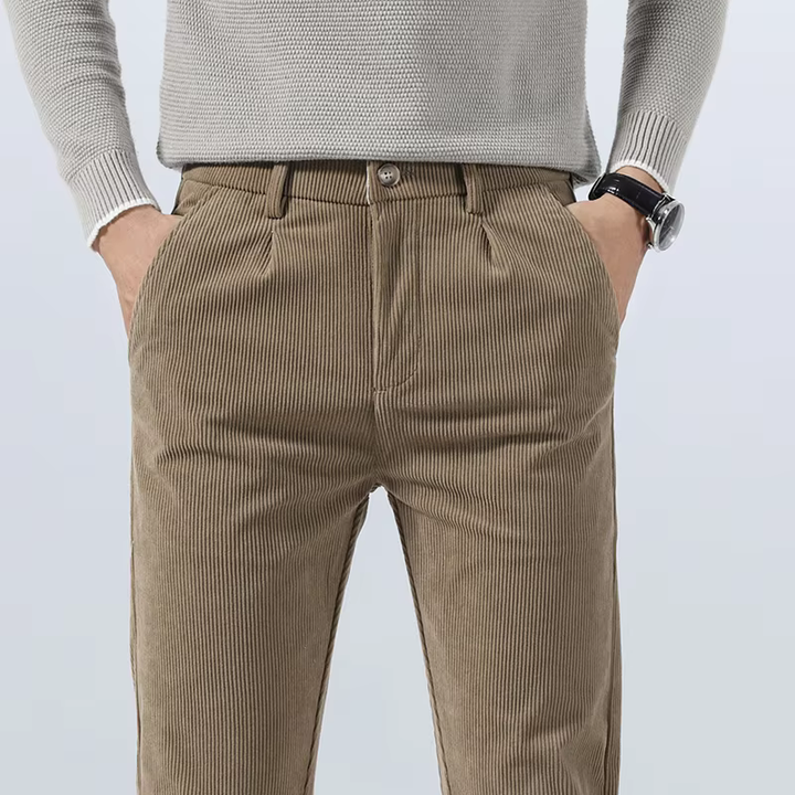 Levi -  Corduroy Trousers