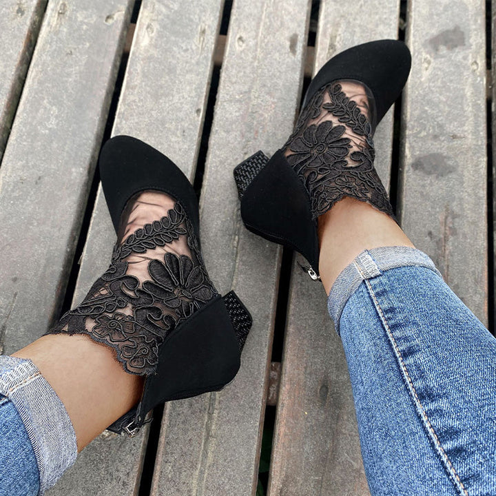 Alice - Elegant Lace Boots