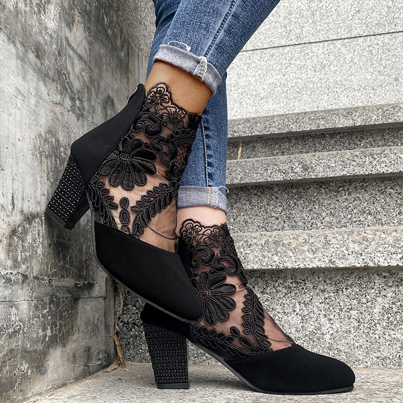 Alice - Elegant Lace Boots