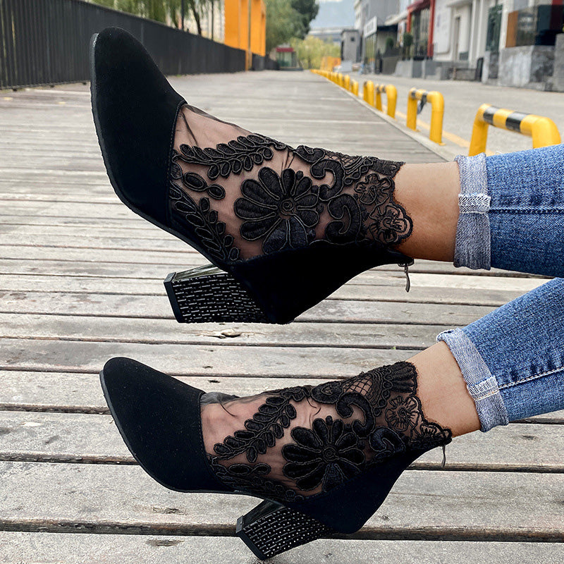 Alice - Elegant Lace Boots