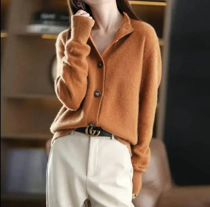 Chloe - Elegant Women's Cardigan