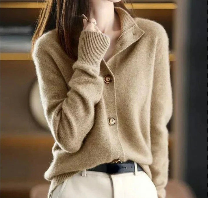 Chloe - Elegant Women's Cardigan