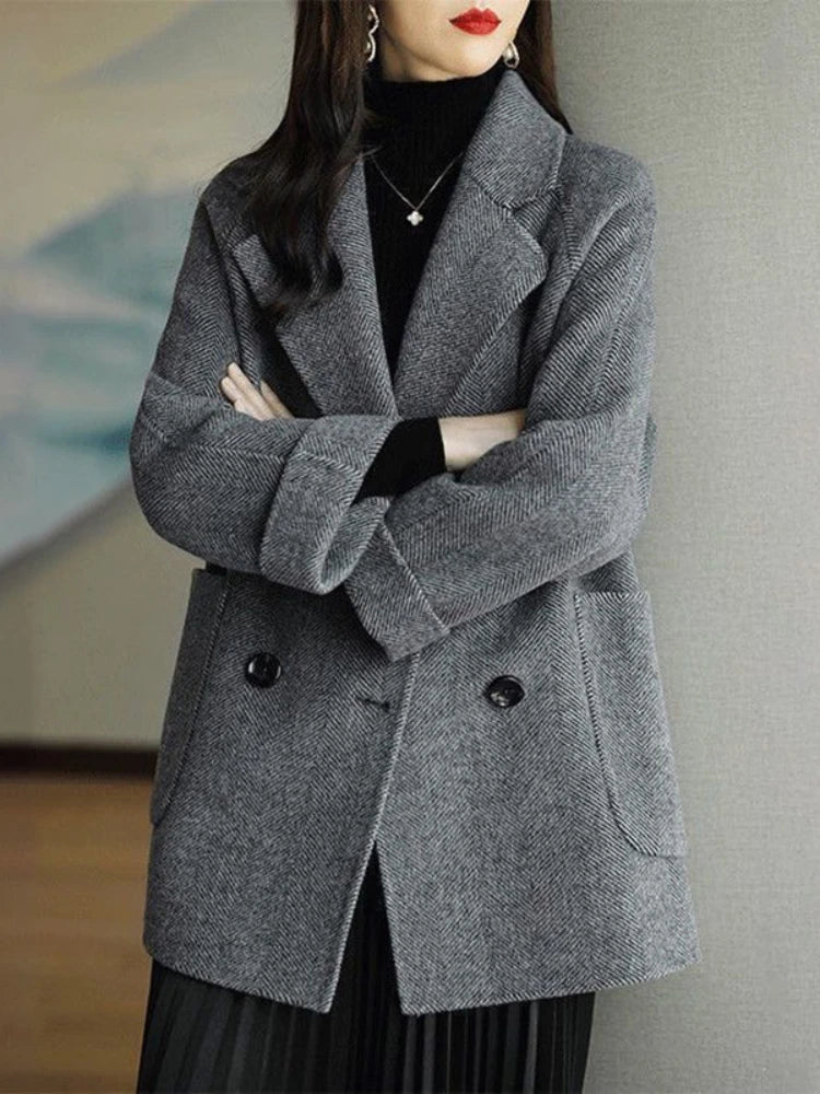 Amelia - Cozy Chic Wool Coat