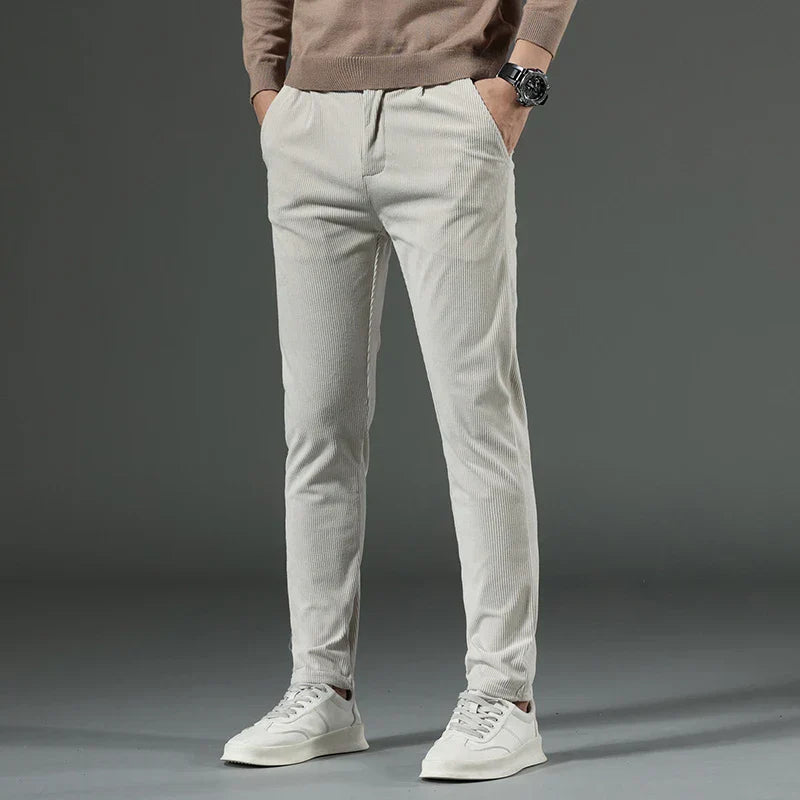 Levi -  Corduroy Trousers