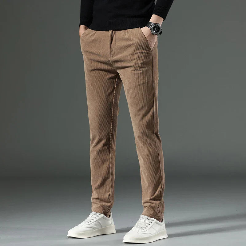 Levi -  Corduroy Trousers