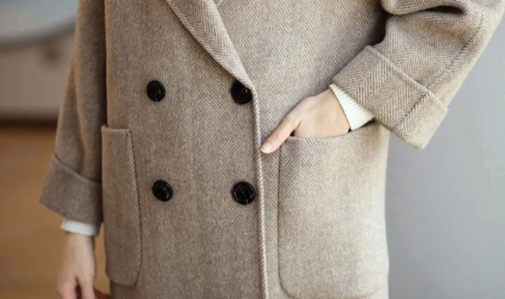 Amelia - Cozy Chic Wool Coat