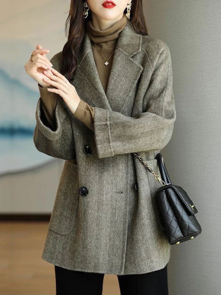 Amelia - Cozy Chic Wool Coat