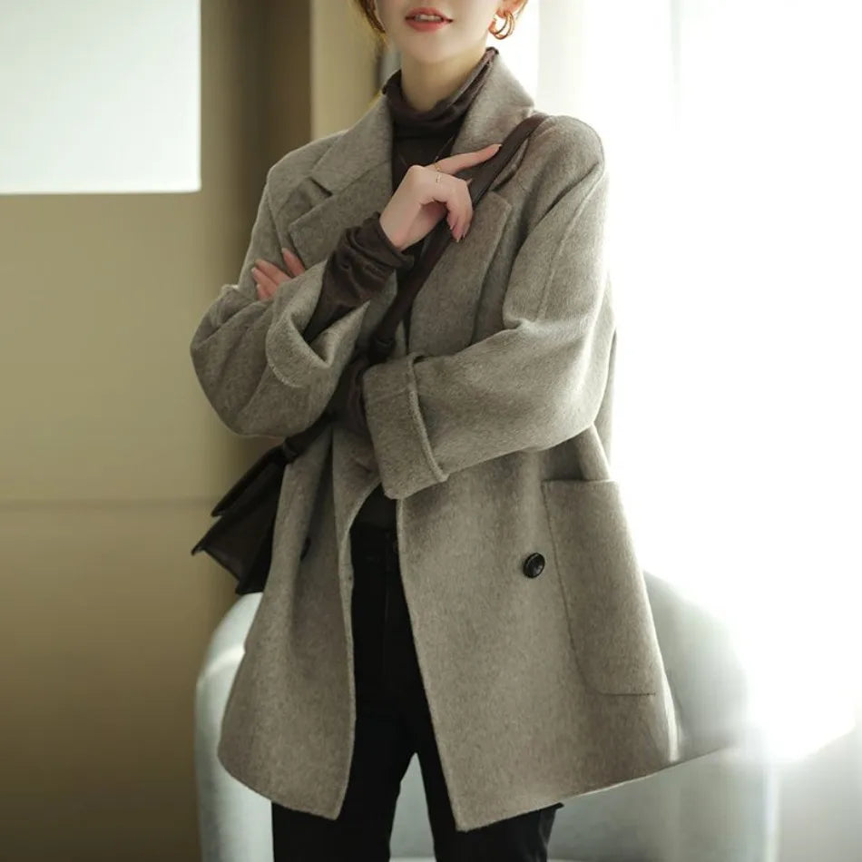 Amelia - Cozy Chic Wool Coat