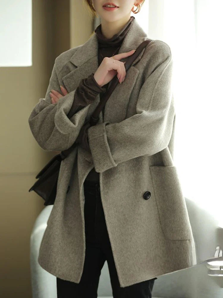 Amelia - Cozy Chic Wool Coat