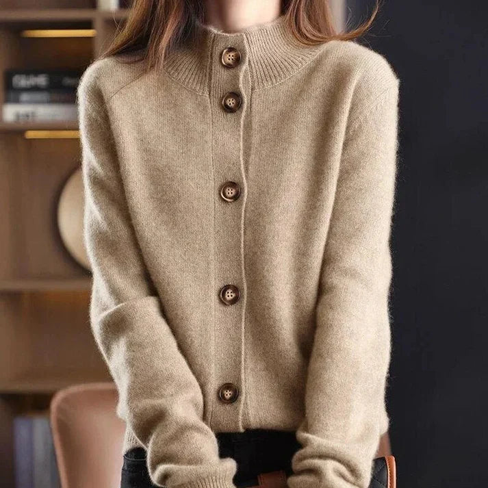 Chloe - Elegant Women's Cardigan