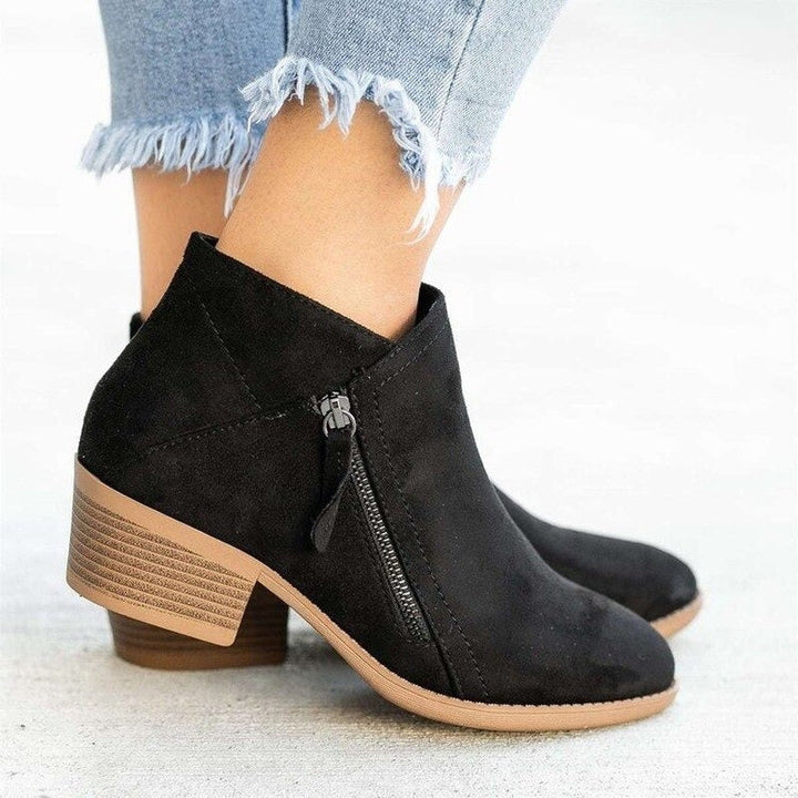 Chelsea - Suede Ankle Boots