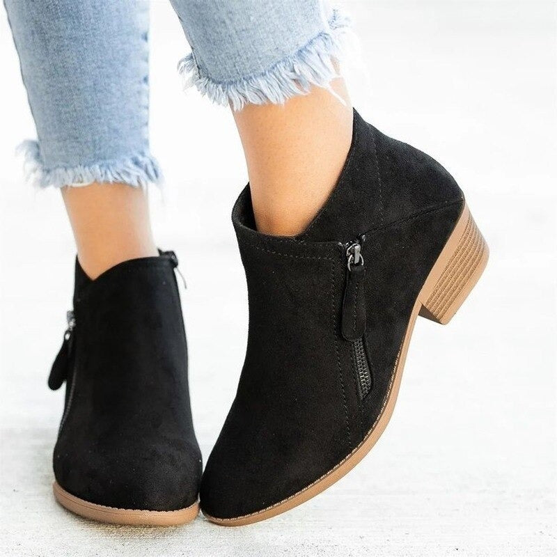 Chelsea - Suede Ankle Boots