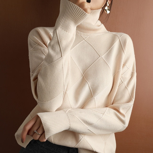 Aurora - Women’s Cashmere Turtleneck Sweater